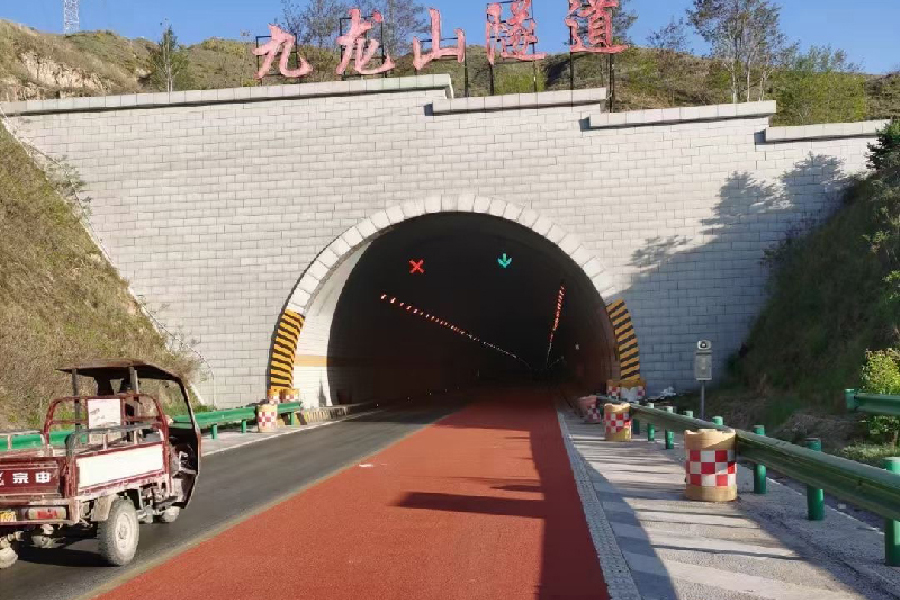 陶瓷顆粒防滑路面應用